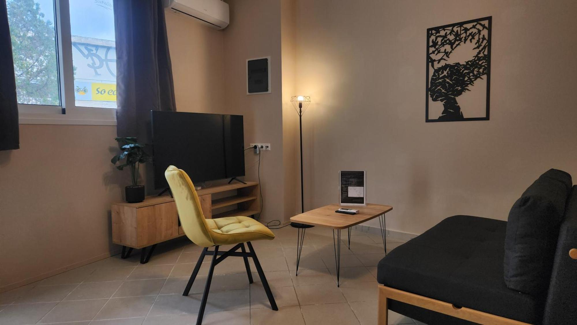 Boutique & - By Avelink * Spata (East Attica)